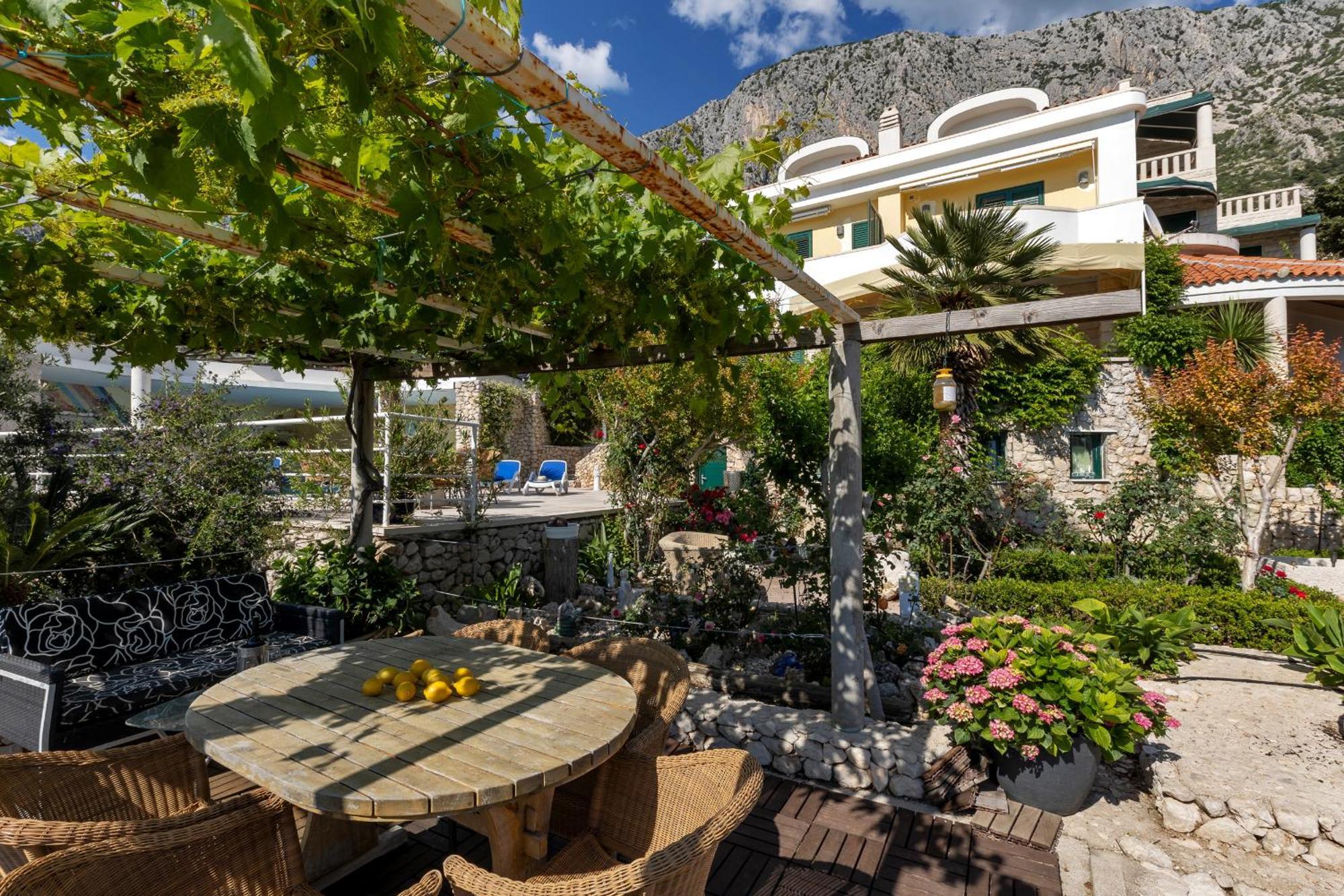 Grand View Apartments Drašnice Eksteriør billede